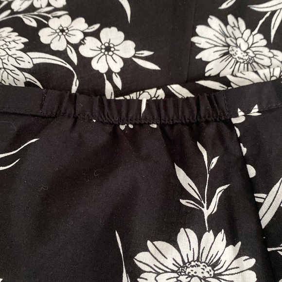 Sag Harbor 🌹 stunning skirt 14 flowered with flare vintage Y2K  modern - Picture 8 of 9